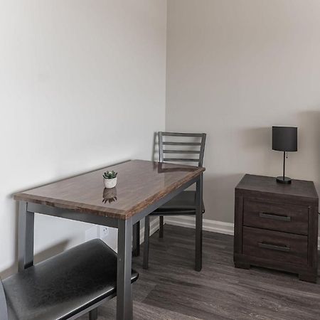 Bargain Downtown Memphis Apartment W Amenities Экстерьер фото